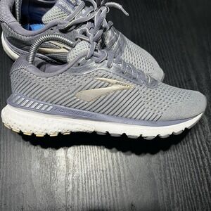 Brooks Adrenaline GTS 20 Women's Running Shoes Size 9.5  Model  1202961D073